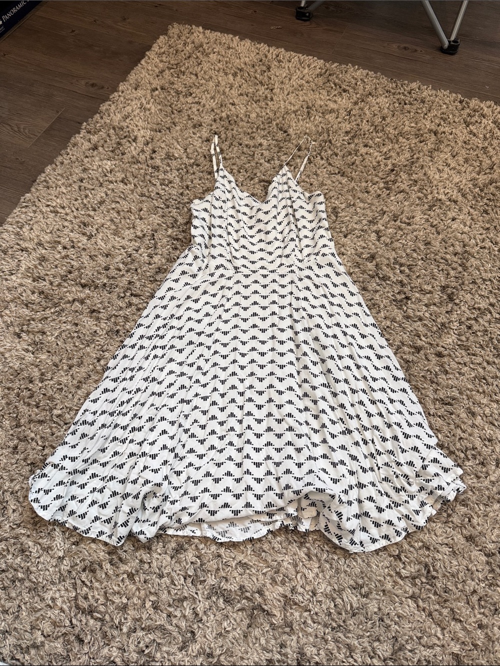 Old Navy White Dress with Black Geometric Print